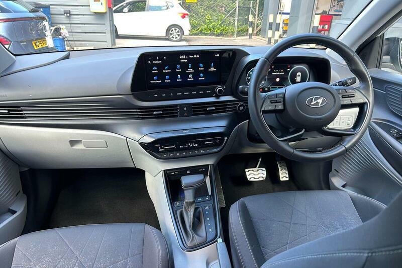 Hyundai Bayon Se Connect Grey #9
