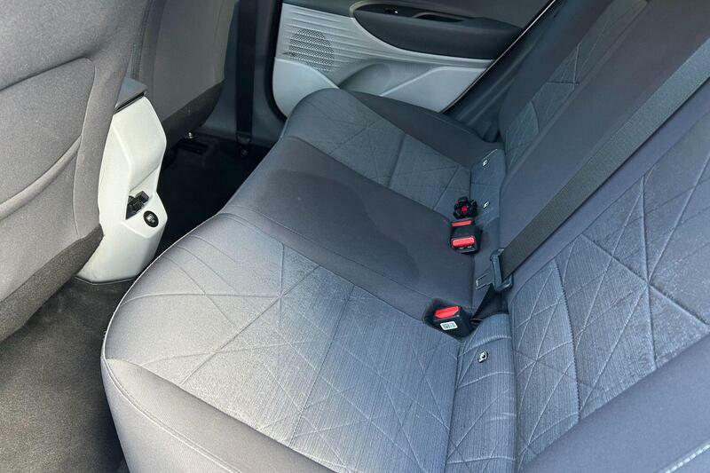 Hyundai Bayon Se Connect Grey #10