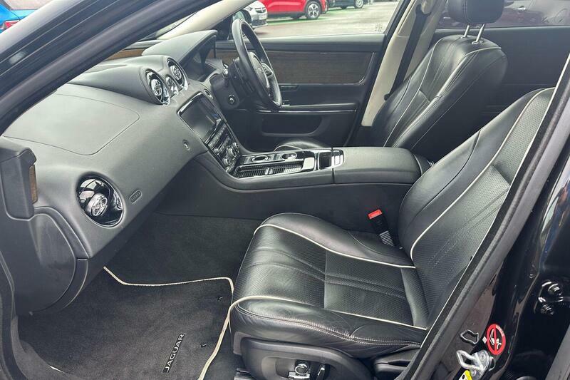 Jaguar XJ 3.0D V6 Premium Luxury Euro 6 Ss Black #2