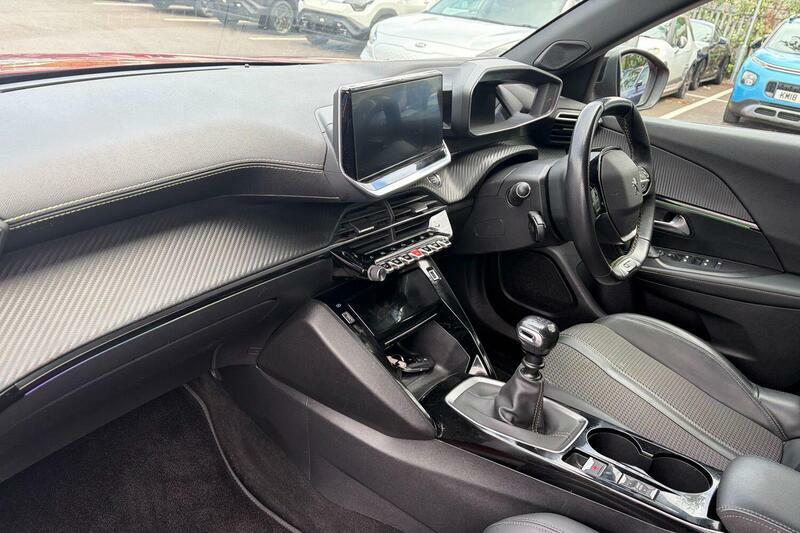 Peugeot 2008 1.2 Puretech Gt Line Euro 6 Ss Red #2