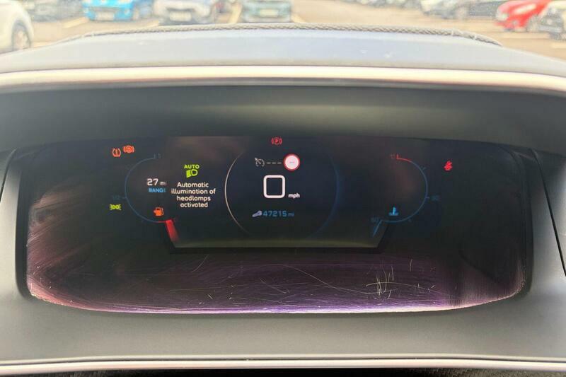 Peugeot 2008 Hatchback Blue #17