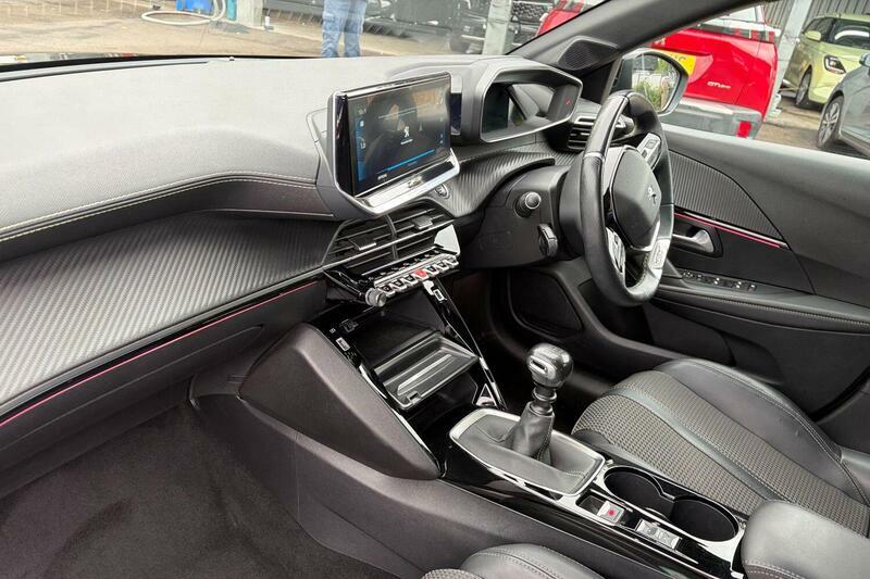 Peugeot 208 1.2 Puretech Gt Euro 6 Ss Black #2