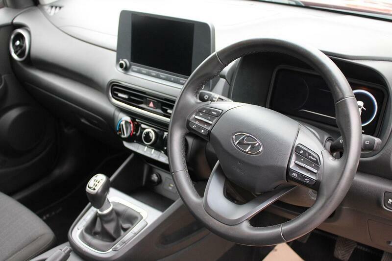 Hyundai Kona Hatchback Grey #25