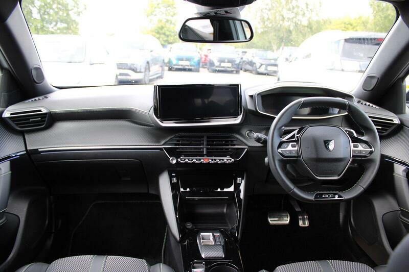 Peugeot 2008 1.2 Puretech Active White #10