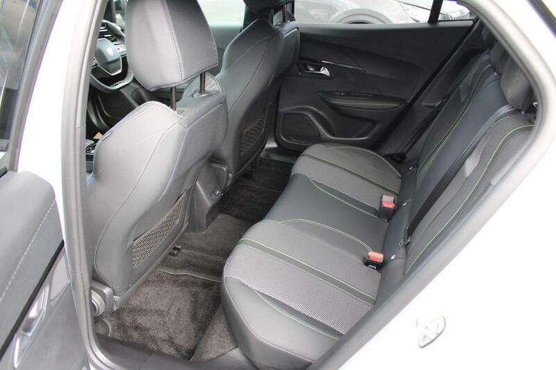Peugeot 2008 1.2 Puretech Active White #12