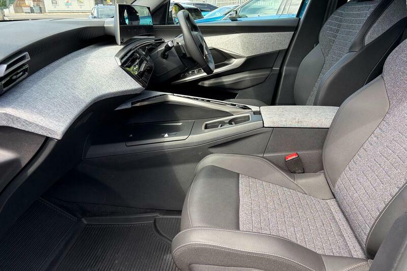 Peugeot 5008 1.2 Allure E-dsc6 Euro 6 Ss Blue #2