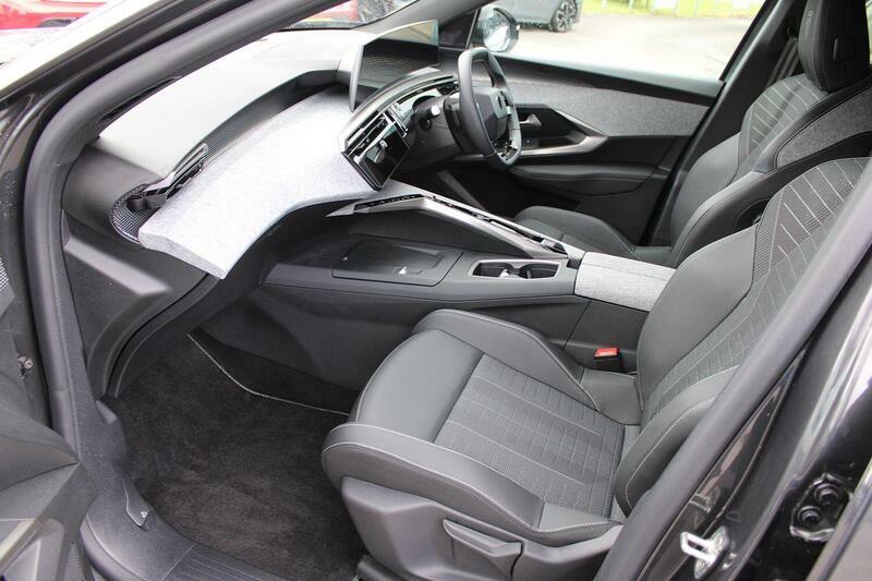 Peugeot 3008 1.2 Gt E-dsc6 Euro 6 Ss Grey #2