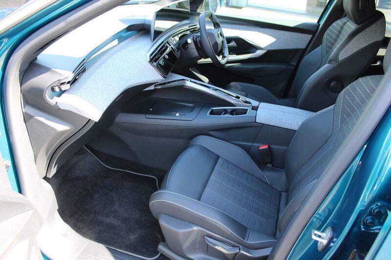Peugeot 3008 1.2 Gt E-dsc6 Euro 6 Ss Blue #2