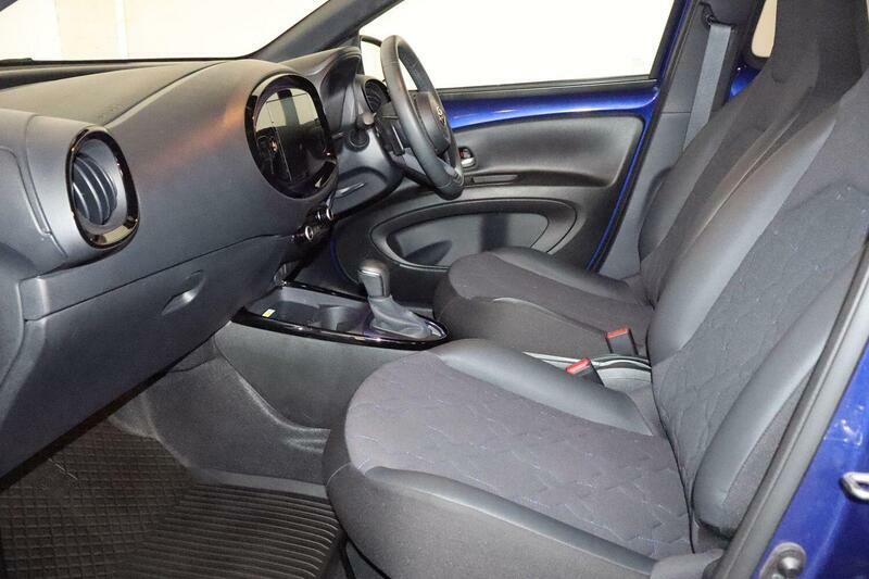 Toyota Aygo X 1.0 Vvt-i Exclusive X-shift Euro 6 Ss Blue #2