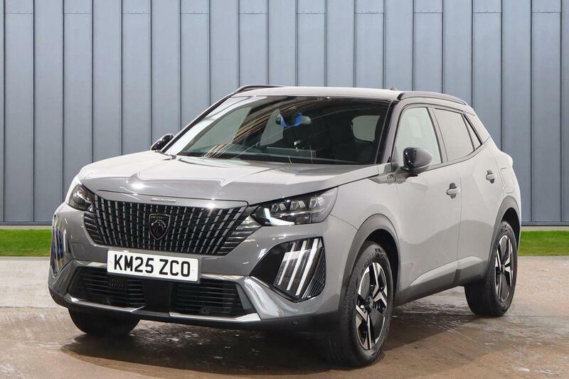 Peugeot 2008 Gt Black #4