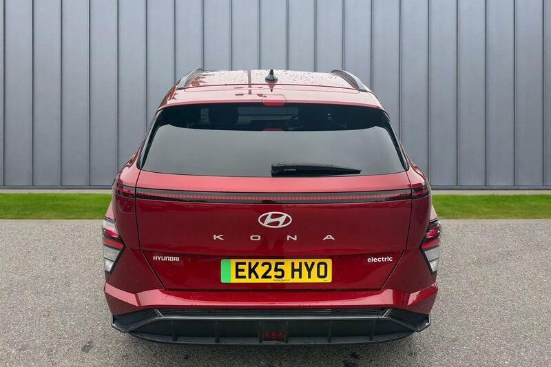 Hyundai Kona 65.4Kwh N Line Red #5