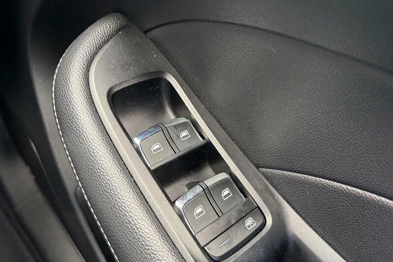 MG MG5 115Kw Exclusive Ev 61Kwh Black #16