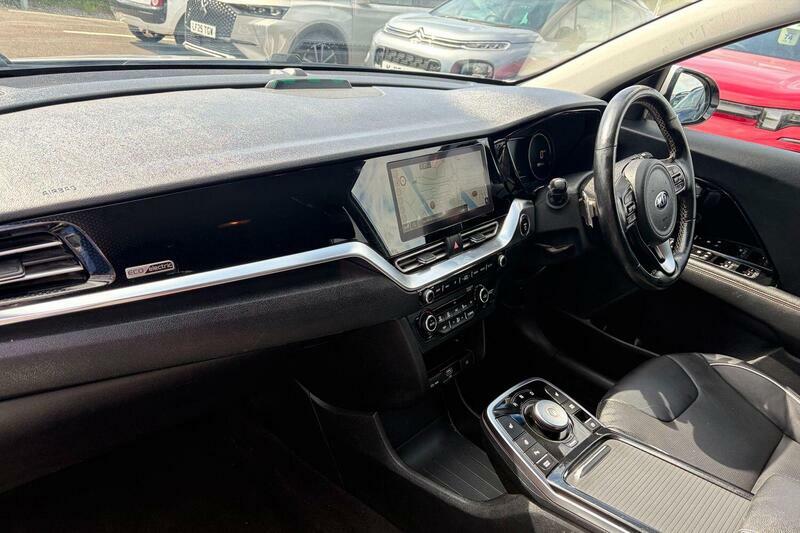 Kia e-Niro 64Kwh 4 Silver #2