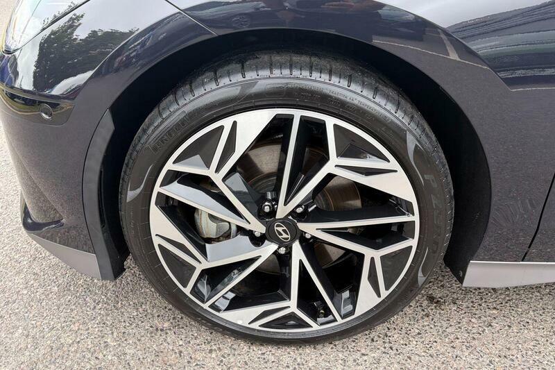 Hyundai Ioniq 6 First Edition Blue #19