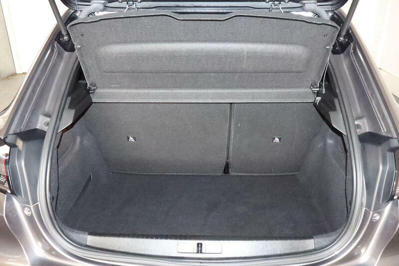 Peugeot 208 1.2 Puretech Active Premium Hatchback #15