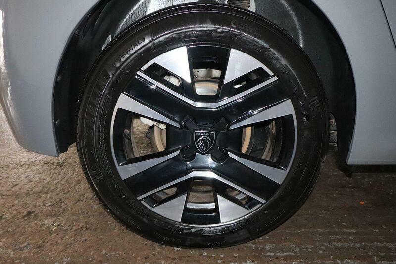 Peugeot 208 1.2 Puretech 100 Gt Blue #17