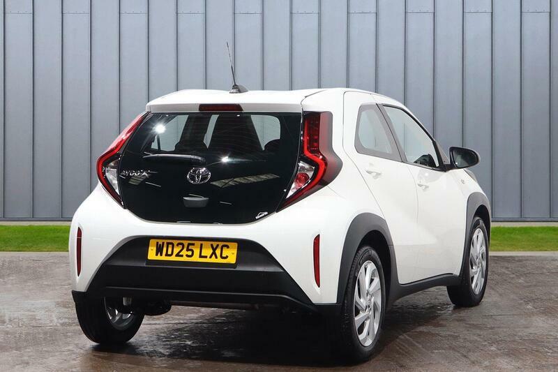Toyota Aygo X 1.0 Vvt-i Pure X-shift Euro 6 Ss White #5