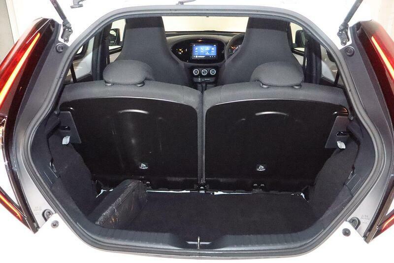 Toyota Aygo X Pure Black #14