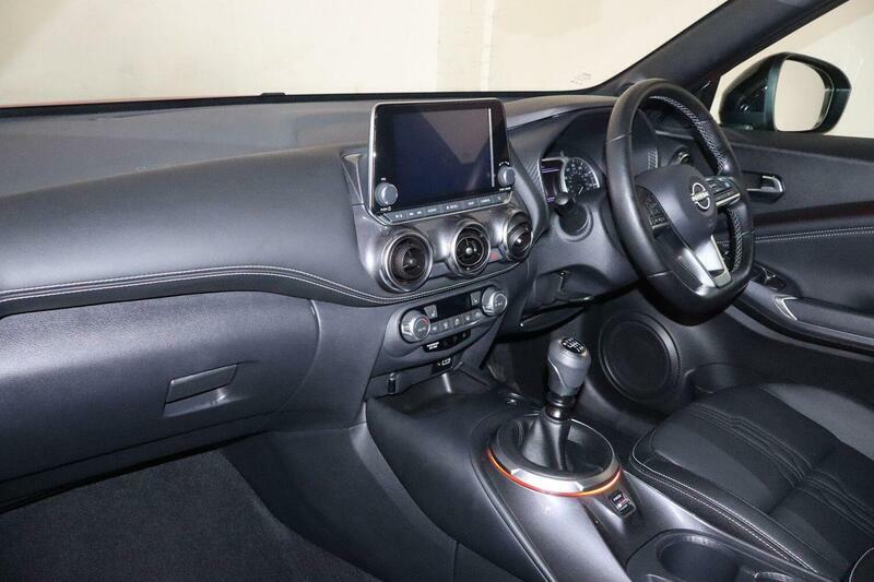 Nissan Juke 1.0 Dig-t Tekna Euro 6 Ss Red #2
