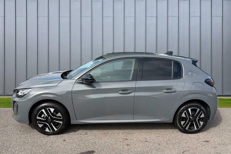 Peugeot e-208 50Kwh Active Premium Hatchback  #9