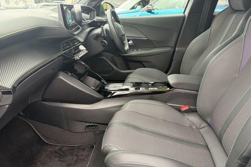Peugeot 2008 1.2 Gt E-dsc6 Euro 6 Ss White