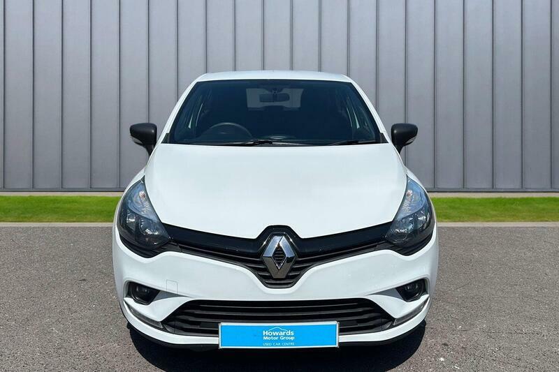 Renault Clio 1.2 16V Play Euro 6 HF67JXW White #4