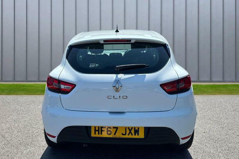 Renault Clio 1.2 16V Play Euro 6 HF67JXW White #5