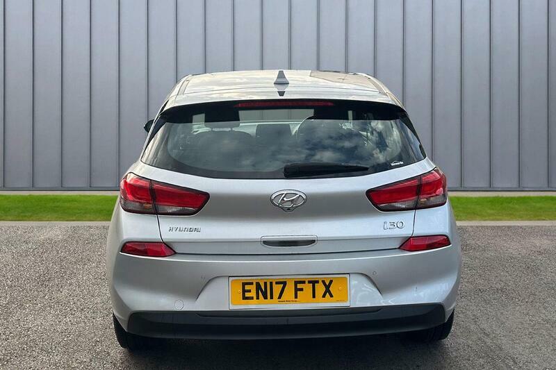 Hyundai I30 1.4 T-gdi Blue Drive Se Nav Euro 6 Ss Silver #5