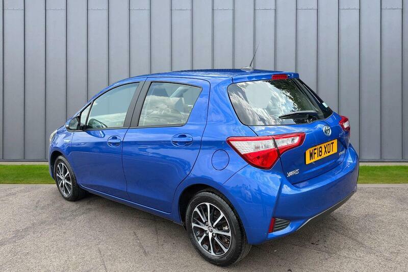 Toyota Yaris 1.5 Vvt-h Icon Tech E-cvt Euro 6 Ss WF18XUT Blue #3