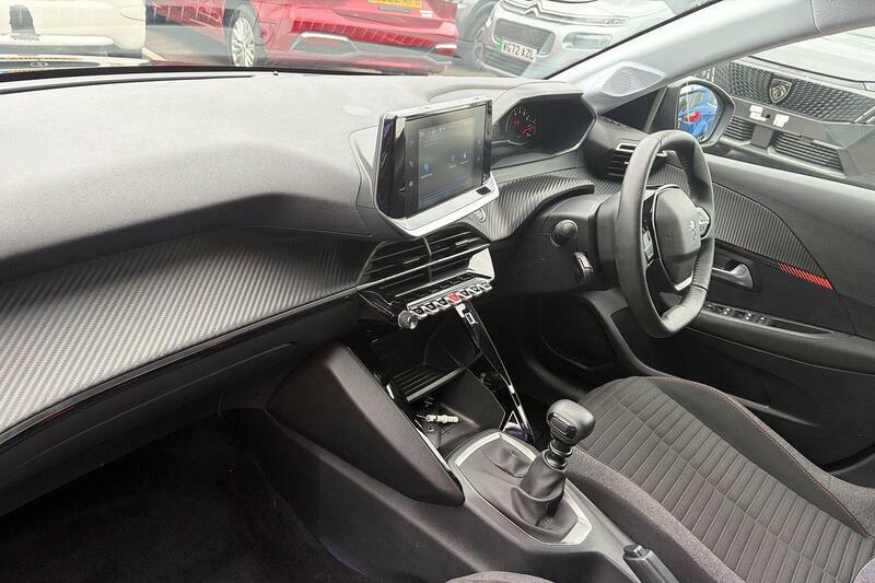 Peugeot 208 1.2 Puretech Active Premium Euro 6 Ss Black #2