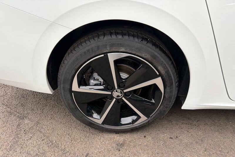 Vauxhall Astra 1.2 Turbo 130 Griffin 2026 White #18