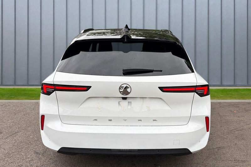 Vauxhall Astra 1.2 Turbo Griffin Sports Tourer Euro 6 Ss White #6