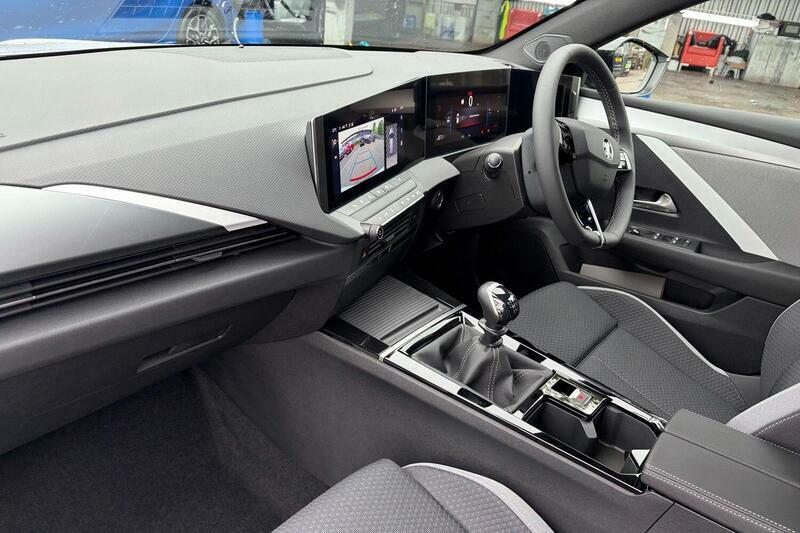 Vauxhall Astra 1.2 Turbo Griffin Sports Tourer Euro 6 Ss White #2