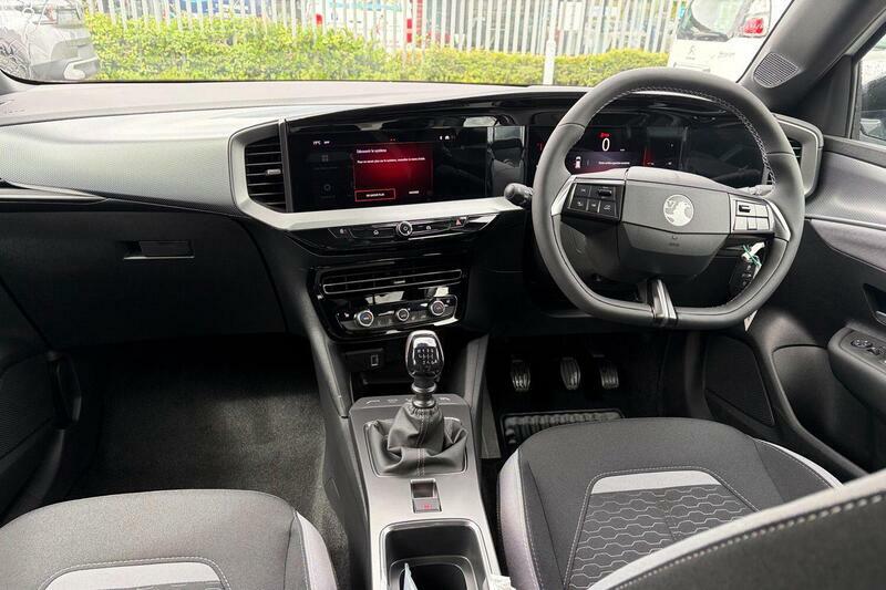 Vauxhall Mokka 1.2 Turbo Hybrid 145 Design E-dct6 White #9