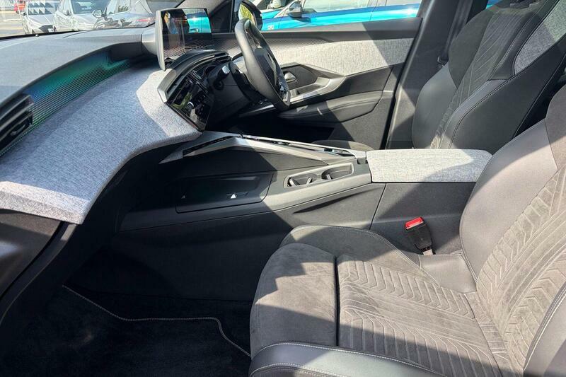 Peugeot 5008 73Kwh Launch Edition 4Wd Dual Motor Grey #2