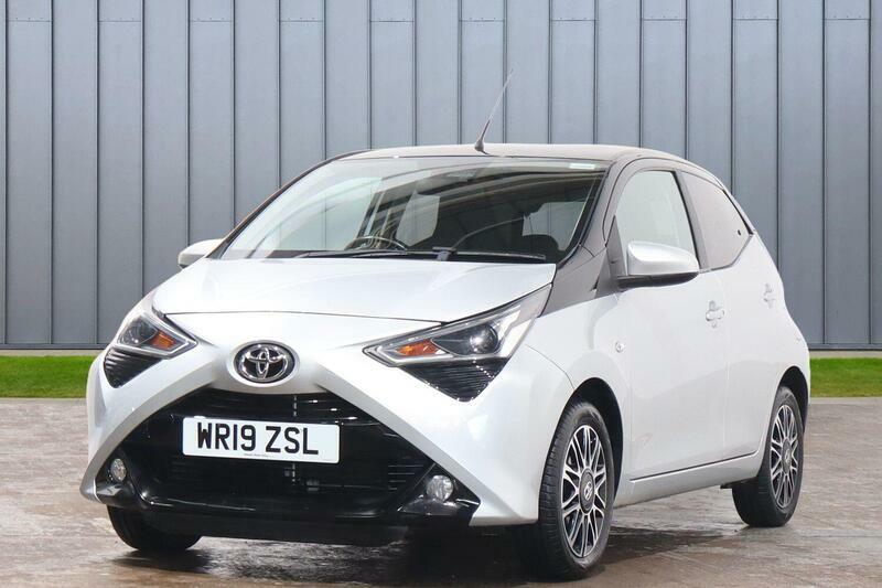 Toyota Aygo 1.0 Vvt-i X-clusiv Euro 6 Safety Sense Silver #4
