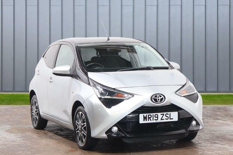 Toyota Aygo 1.0 Vvt-i X-clusiv Euro 6 Safety Sense Silver