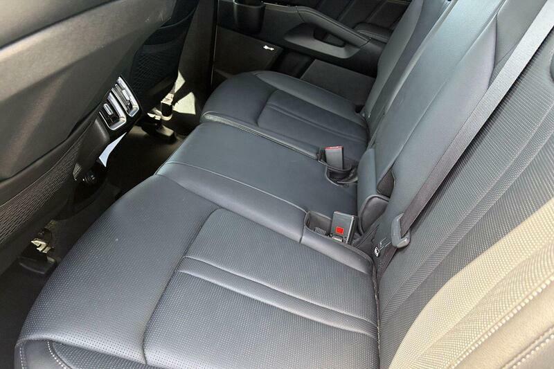Kia Sorento Suv Black #9