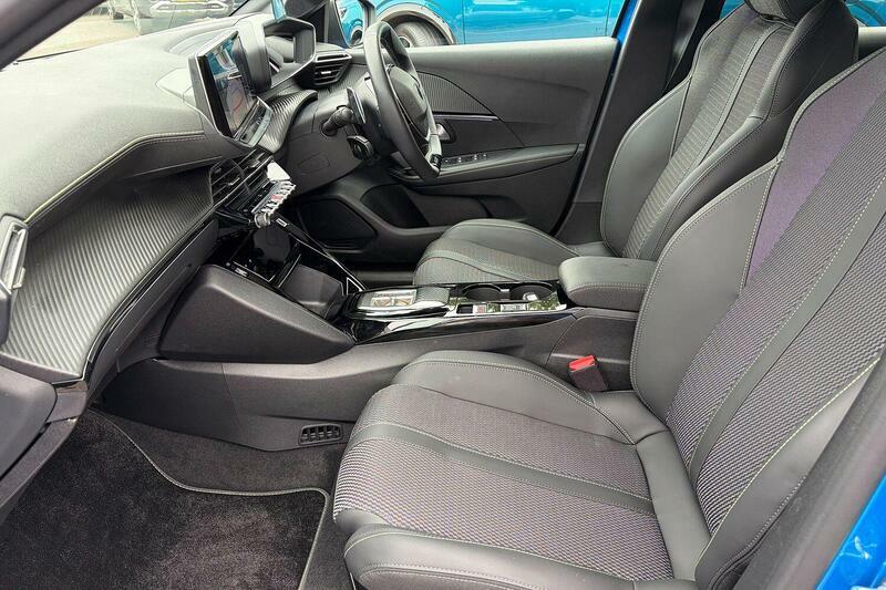 Peugeot 208 1.2 Gt E-dsc6 Euro 6 Ss Blue #2