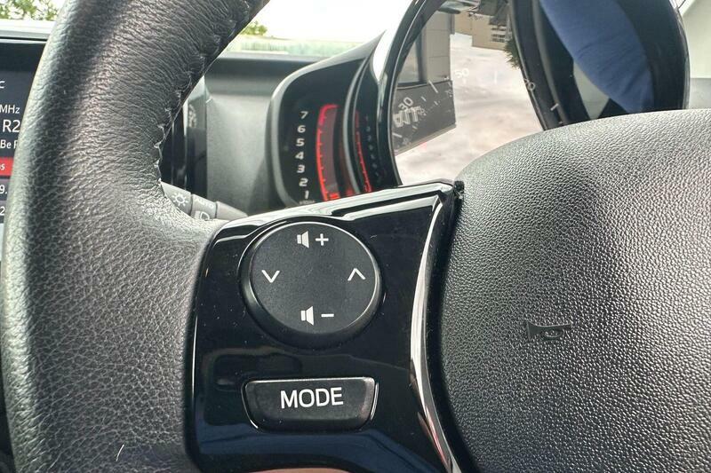 Peugeot 108 1.0 72 Allure Grey #14