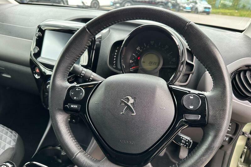 Peugeot 108 1.0 72 Allure Grey #24
