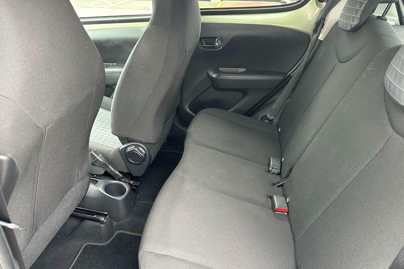 Peugeot 108 1.0 72 Allure Grey #11