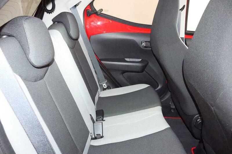 Toyota Aygo 1.0 Vvt White #13