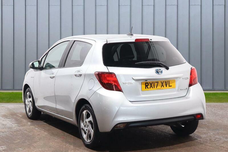 Toyota Yaris 1.5 Vvt-h Icon E-cvt Euro 6 Ss Silver #5