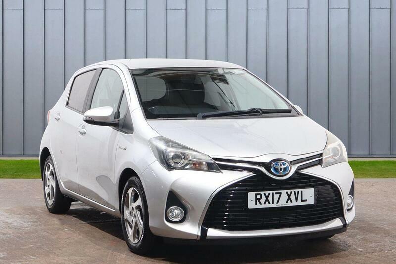 Toyota Yaris 1.5 Vvt-h Icon E-cvt Euro 6 Ss Silver