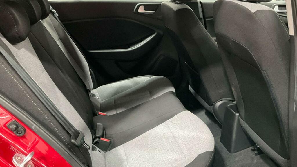 Hyundai I20 1.2 Blue Drive Se Euro 6 Ss Red #6