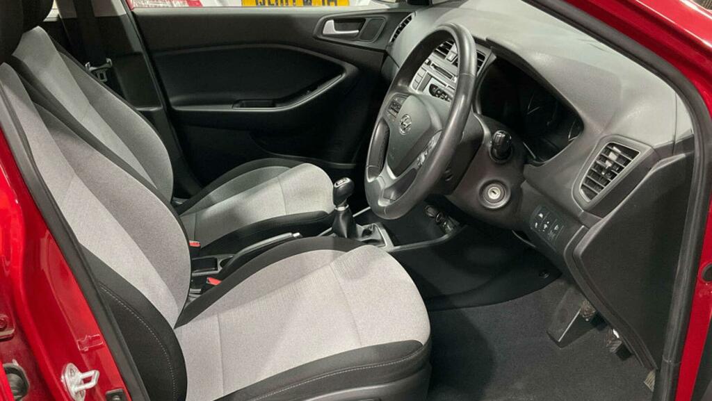 Hyundai I20 1.2 Blue Drive Se Euro 6 Ss Red #5