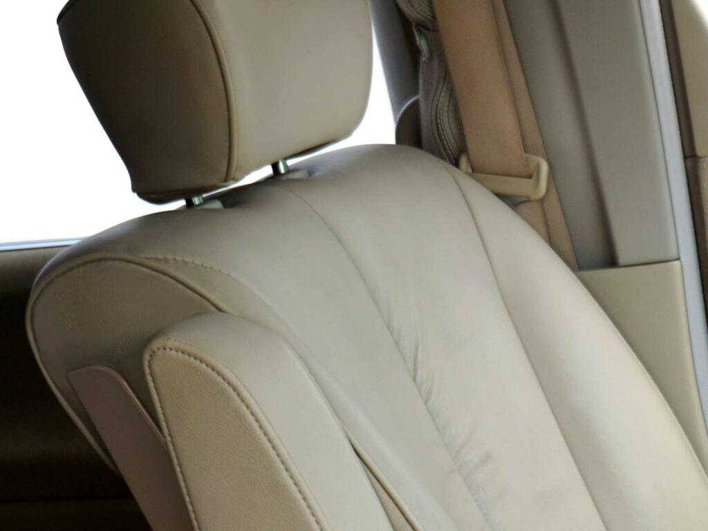 Nissan Elgrand 3.5 V6 White #2