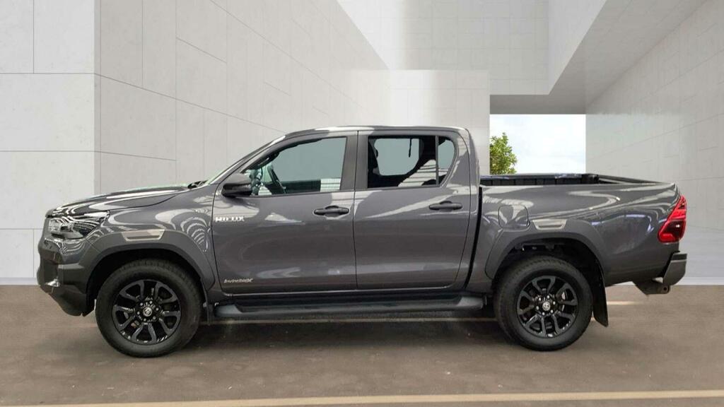 Toyota HILUX Invincible X Grey #4