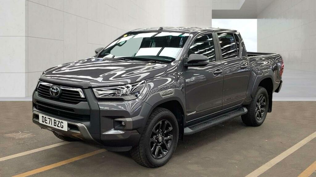 Toyota HILUX Invincible X Grey #2